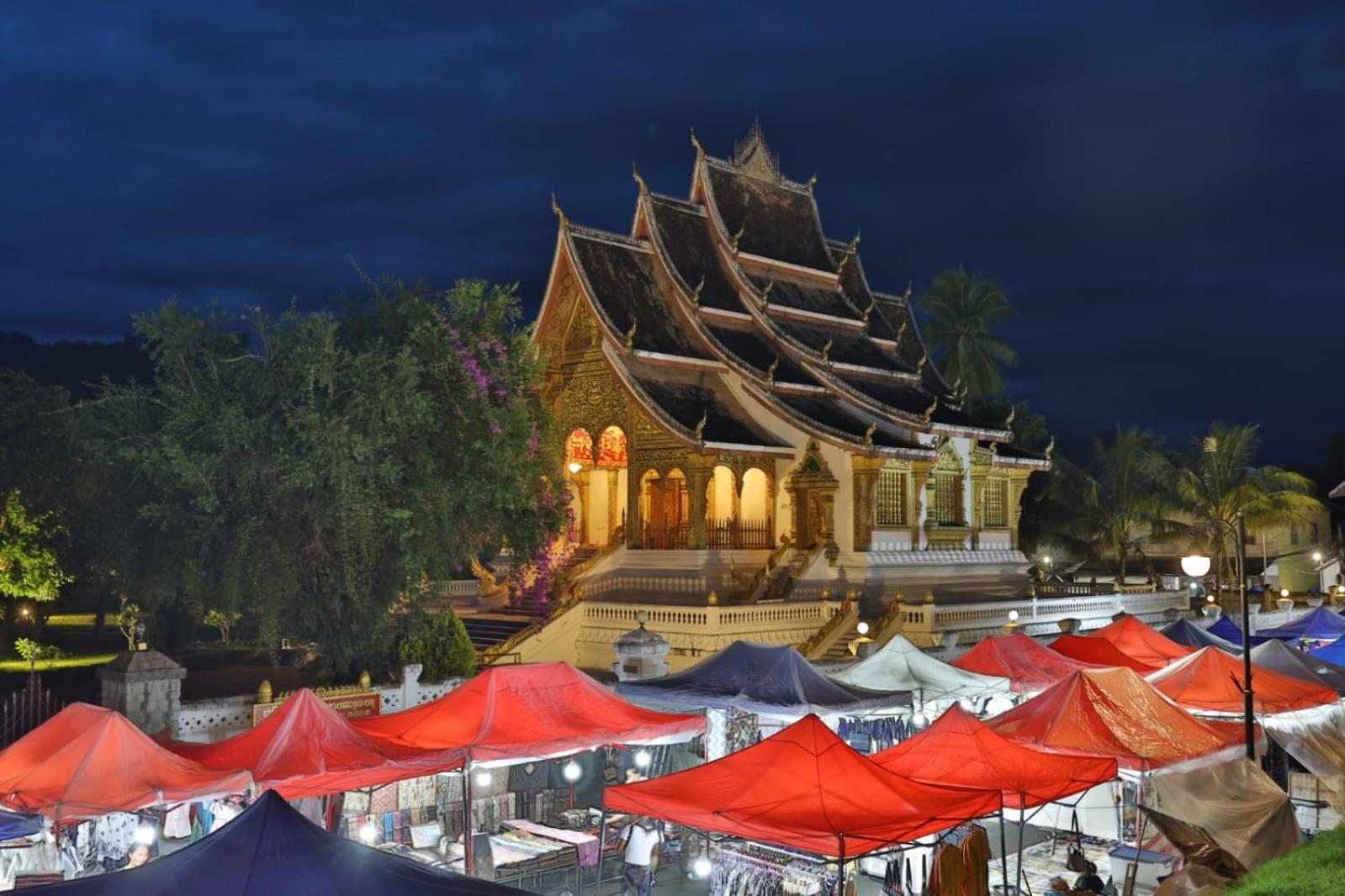 Luang Phasouk Hotel Луангпхабанг Экстерьер фото